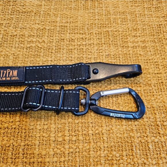 Mighty Paw Seatbelt - Picture 4 of 5